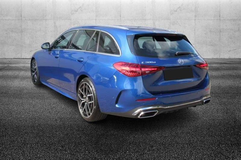 Usata Mercedes C300e Premium 265 CV (194 kW) 2022 Blu/azzurro Station wagon