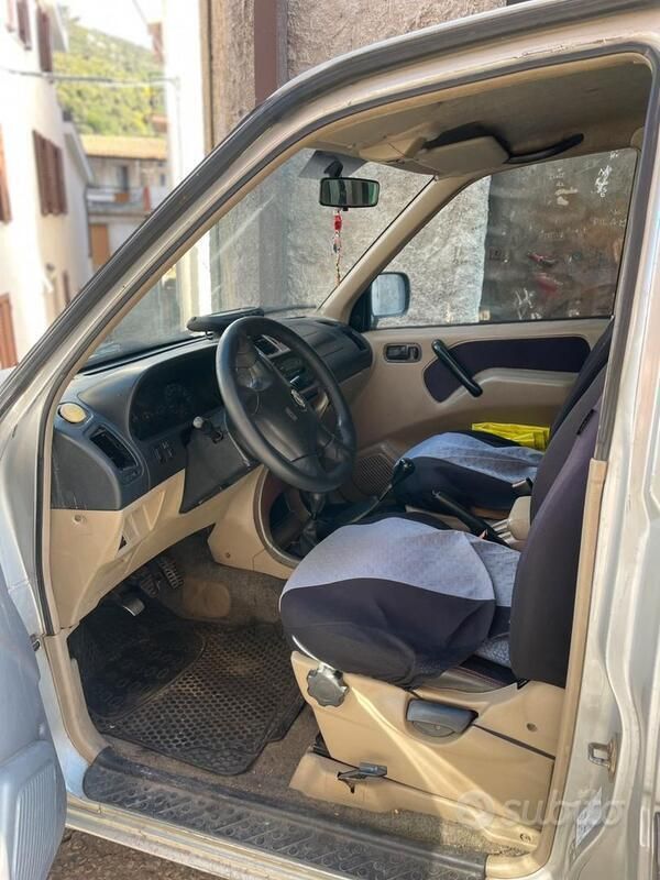 Usata Nissan Terrano 125 CV (91 kW) 2001 SUV