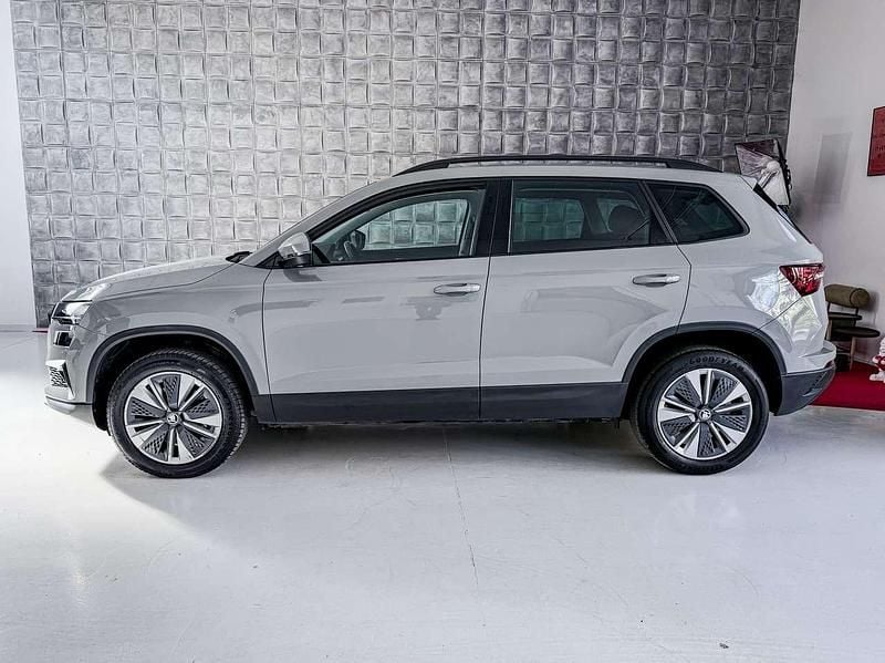 Usata Skoda Karoq Executive 116 CV (85 kW) 2023 Grigio SUV