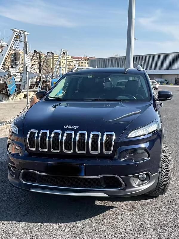Usata Jeep Cherokee Limited 150 CV (110 kW) 2014 Blu/azzurro SUV