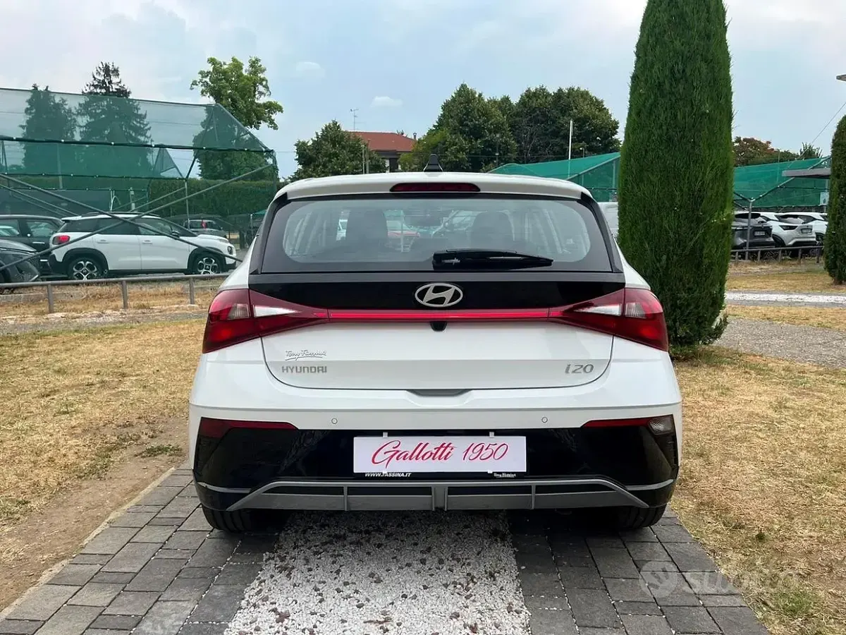 Nuova Hyundai i20 101 CV (74 kW) 2026 Atlas white Utilitaria