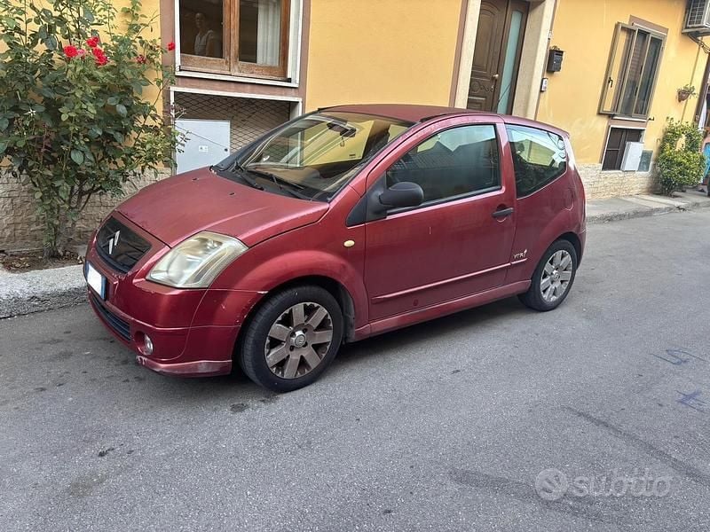 Usata Citroën C2 73 CV (53 kW) 2004 Rosso Utilitaria