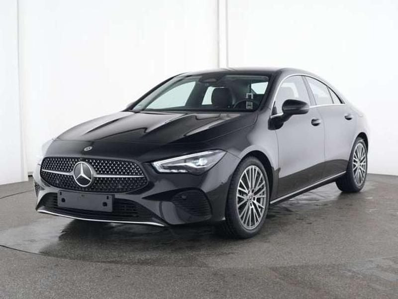 Nero Usata 2024 Mercedes CLA180 Berlina | 29.900 € (Ottimo prezzo) - Immagine 1/4