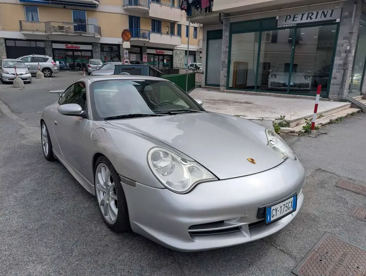 Usata Porsche 996 381 CV (280 kW) 2004 Argento met Coupé