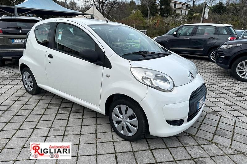 Bianco Usata 2012 Citroën C1 Attraction Due volumi | 4900 € (Cara) - Immagine 1/4