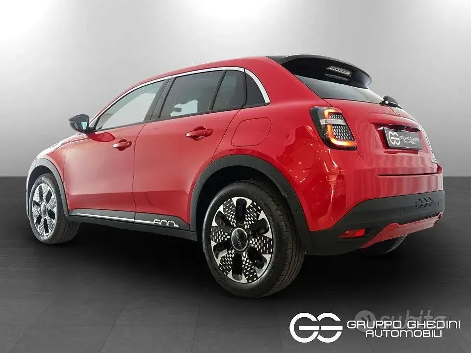 Usata Fiat 600 La Prima 101 CV (74 kW) 2025 Rosso SUV