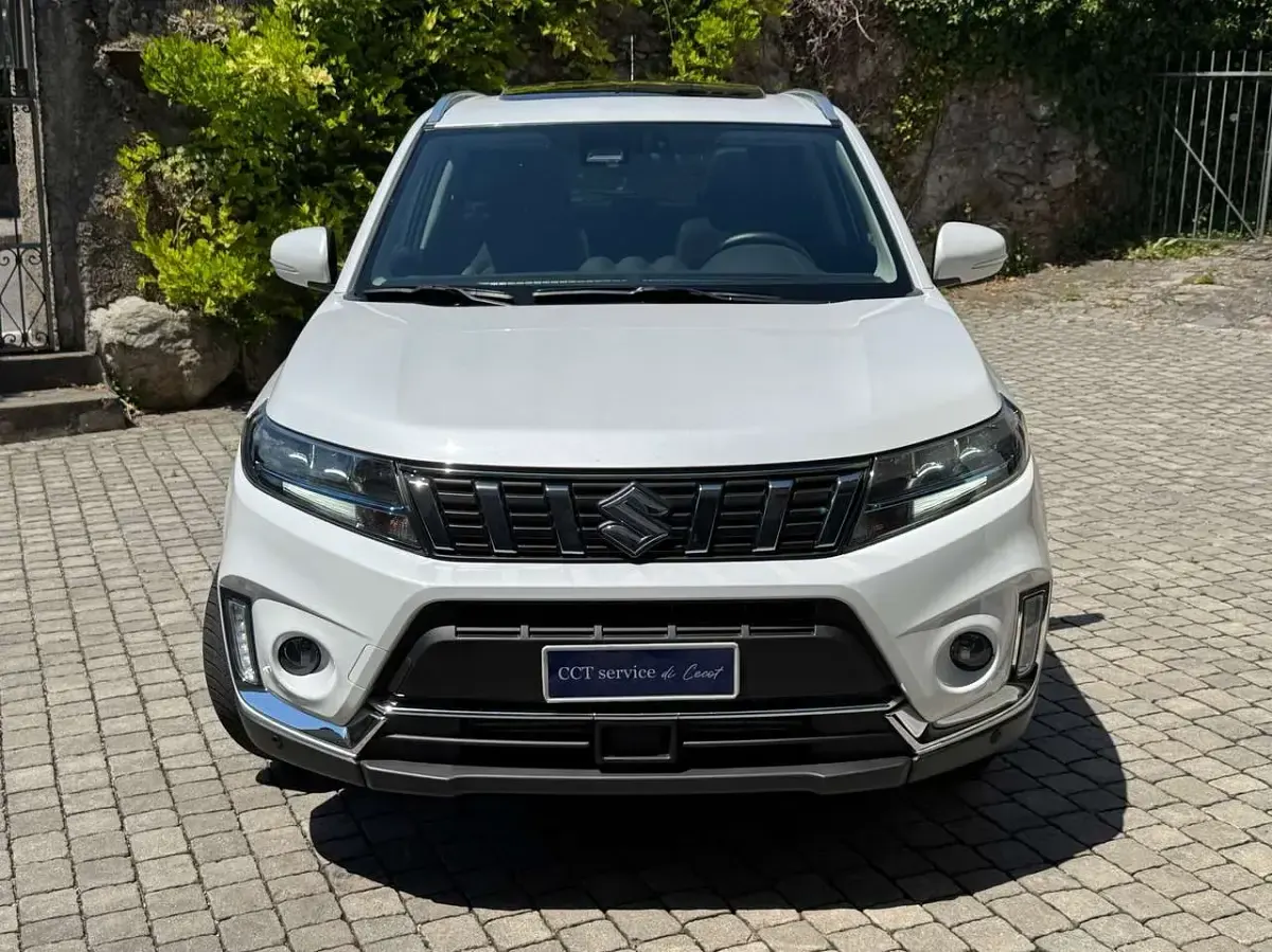 Usata Suzuki Vitara 129 CV (94 kW) 2023 Bianco SUV