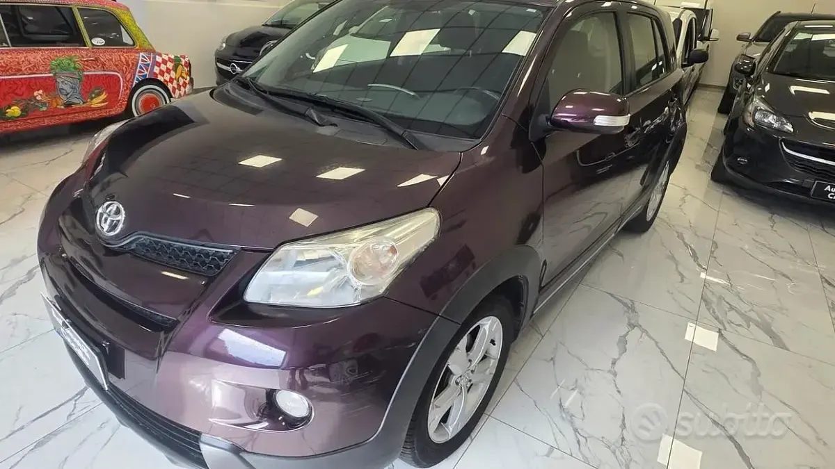 Usata Toyota Urban Cruiser Luxury 100 CV (73 kW) 2009 Viola Utilitaria