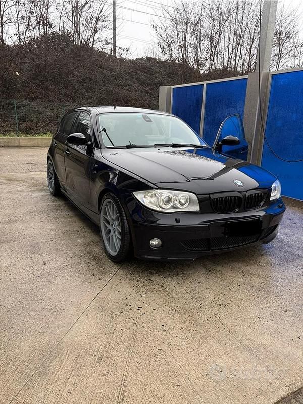 Usata BMW 118 M Sport 122 CV (89 kW) 2004 Nero Utilitaria