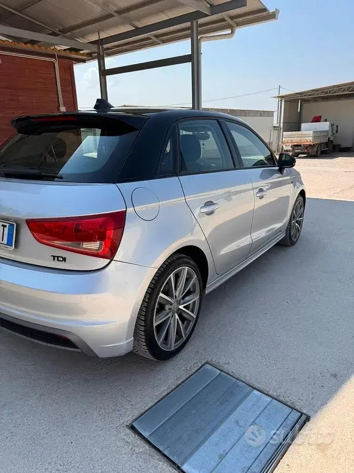 Usata Audi A1 Sportback S-Line 90 CV (66 kW) 2014 Grigio Utilitaria