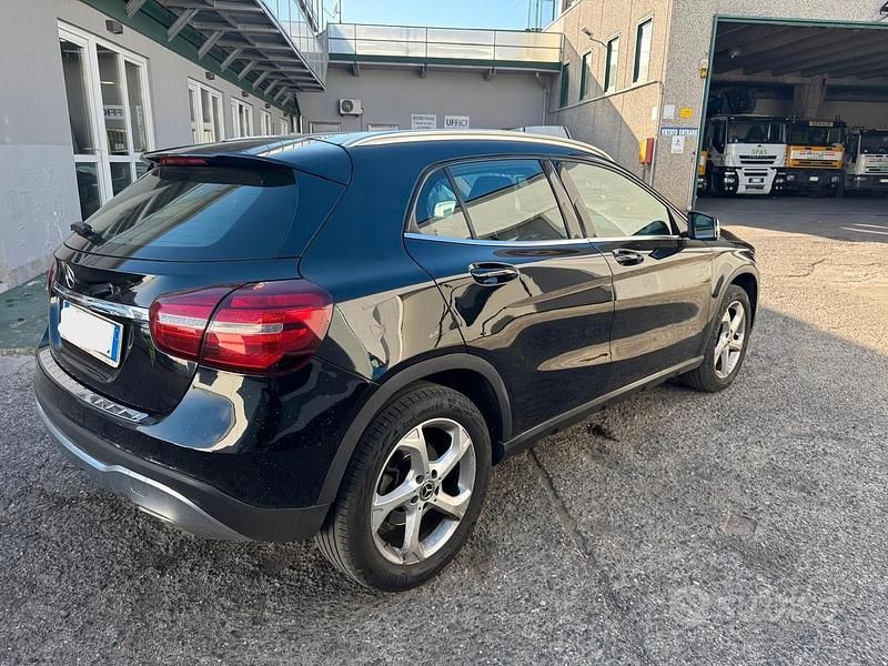 Usata Mercedes GLA180 2019 Nero SUV
