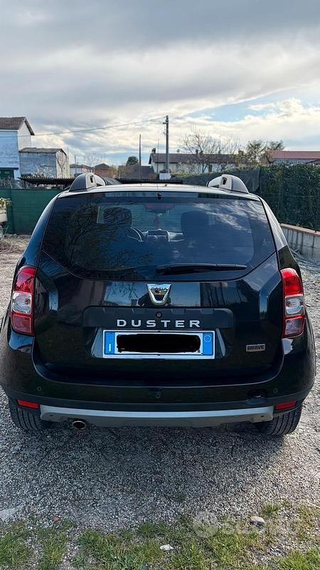 Usata Dacia Duster 110 CV (80 kW) 2017 Nero SUV