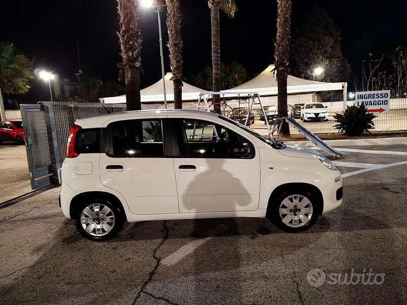 Usata Fiat Panda Easy 69 CV (50 kW) 2016 Bianco Utilitaria