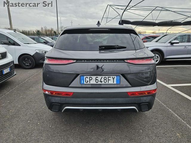 Usata DS Automobiles DS7 Crossback Performance 131 CV (96 kW) 2023 Grigio cristallo metallizzato SUV