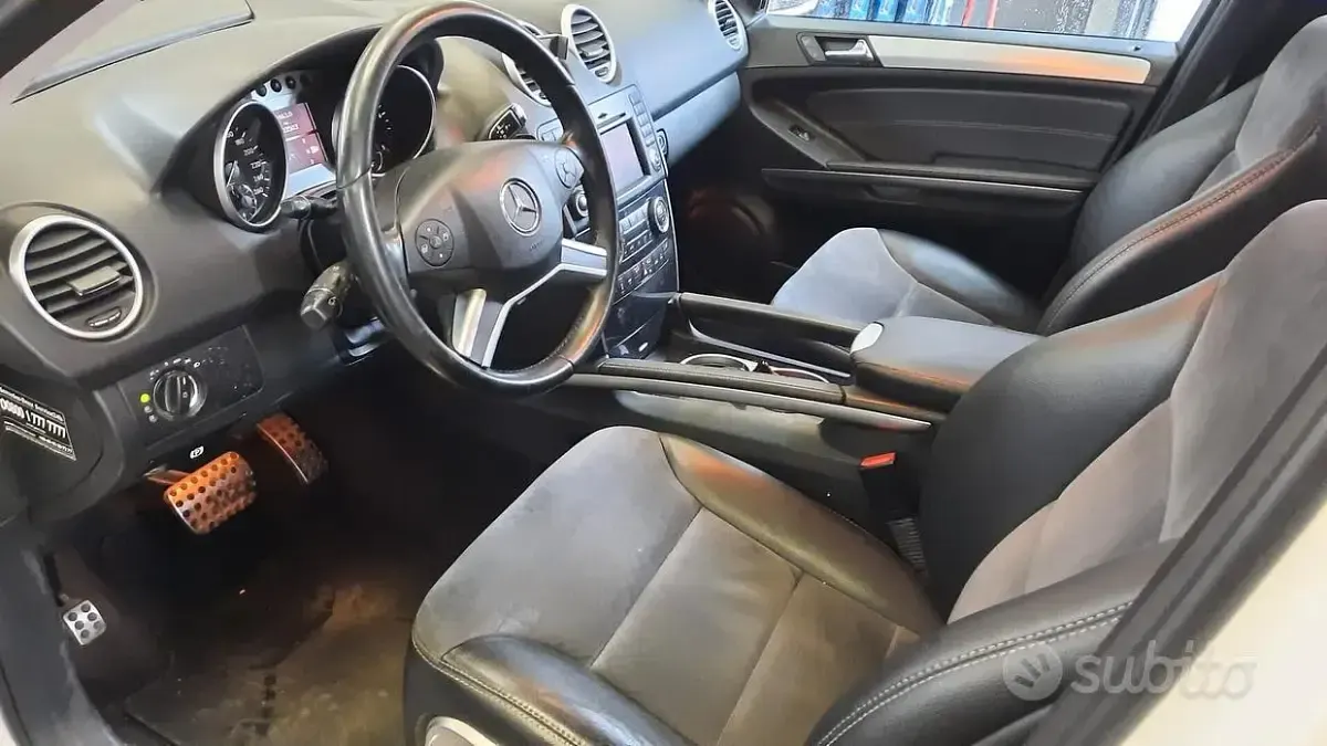 Usata Mercedes ML320 224 CV (164 kW) 2008 Bianco SUV