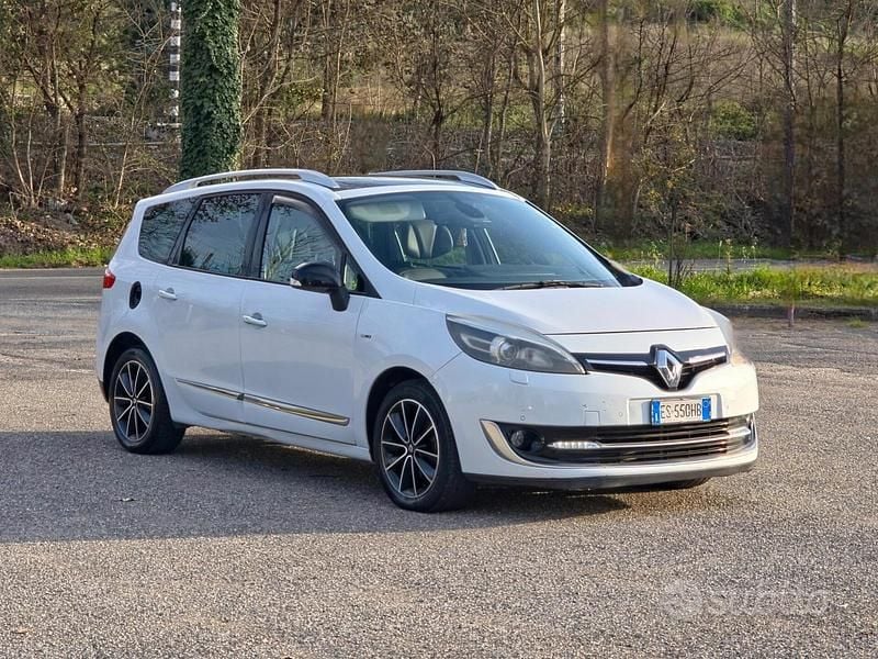 Usata Renault Scénic III 110 CV (80 kW) 2013 Bianco Monovolume