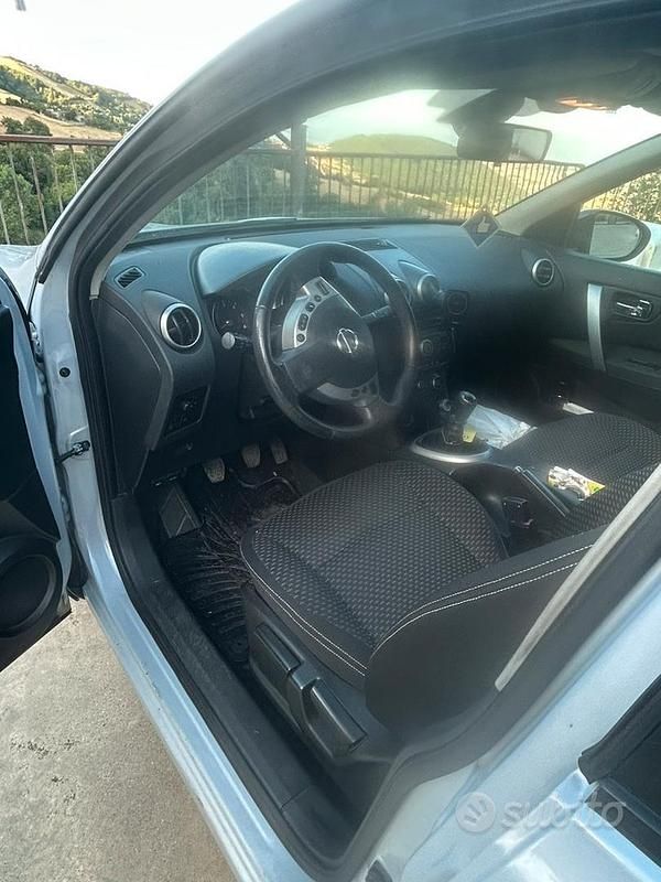 Usata Nissan Qashqai 106 CV (77 kW) 2008 Grigio SUV