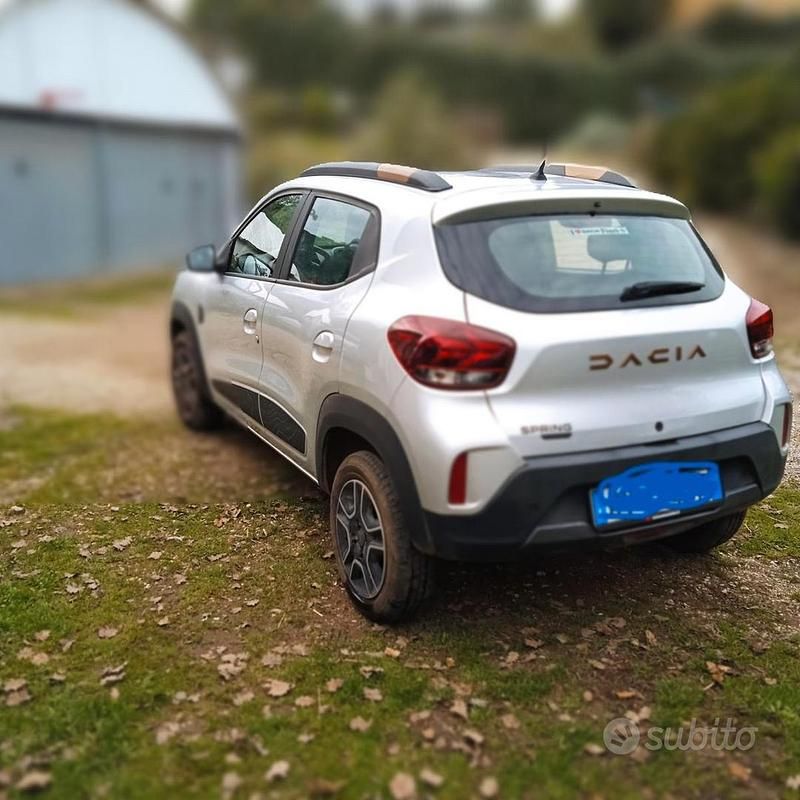Usata Dacia Spring Extreme 47 kW (65 CV) 2024 Grigio Utilitaria