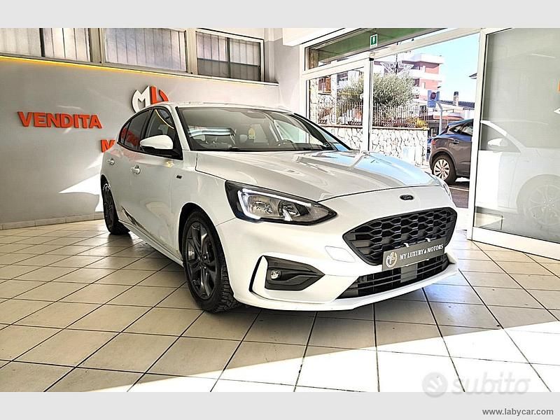 Bianco Usata 2018 Ford Focus ST-Line Berlina | 12.950 € (Cara) - Immagine 1/4