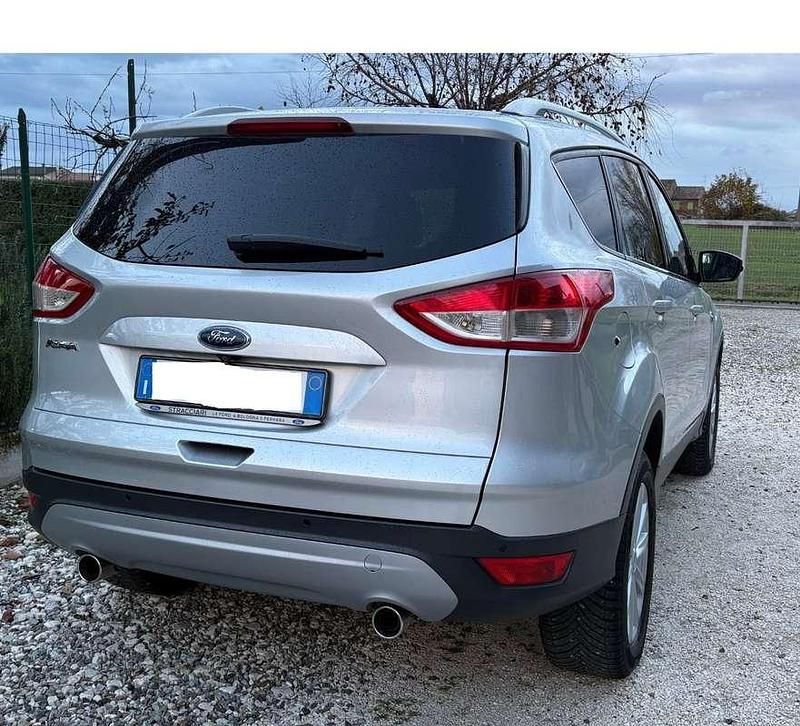 Usata Ford Kuga Titanium 150 CV (110 kW) 2016 Grigio SUV