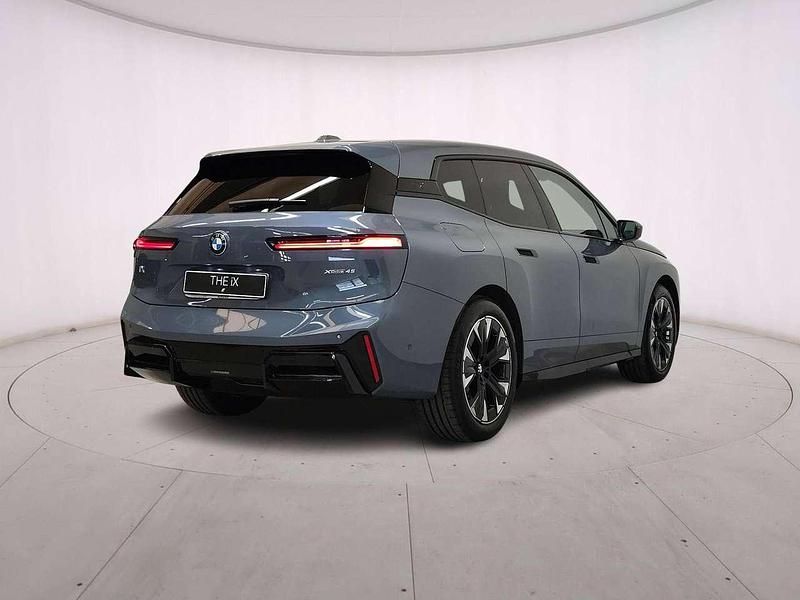 Ny BMW iX M Sport 135 kW (184 HK) 2025 Storm bay SUV