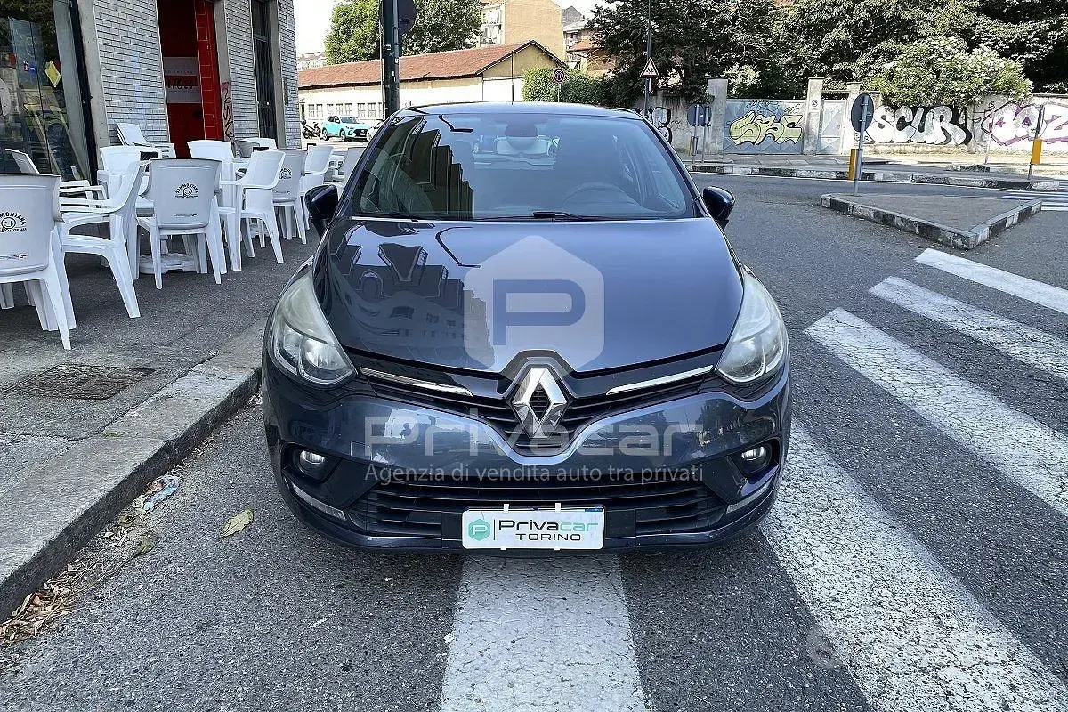 Usata Renault Clio Zen 73 CV (53 kW) 2016 Grigio Utilitaria