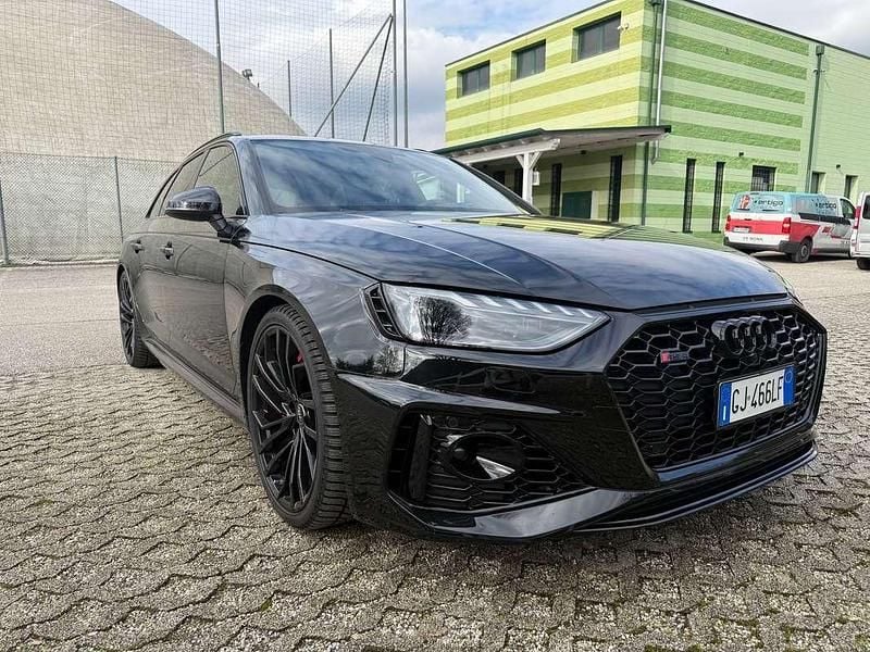 Usata Audi RS4 Ambiente 450 CV (330 kW) 2022 Nero Station wagon