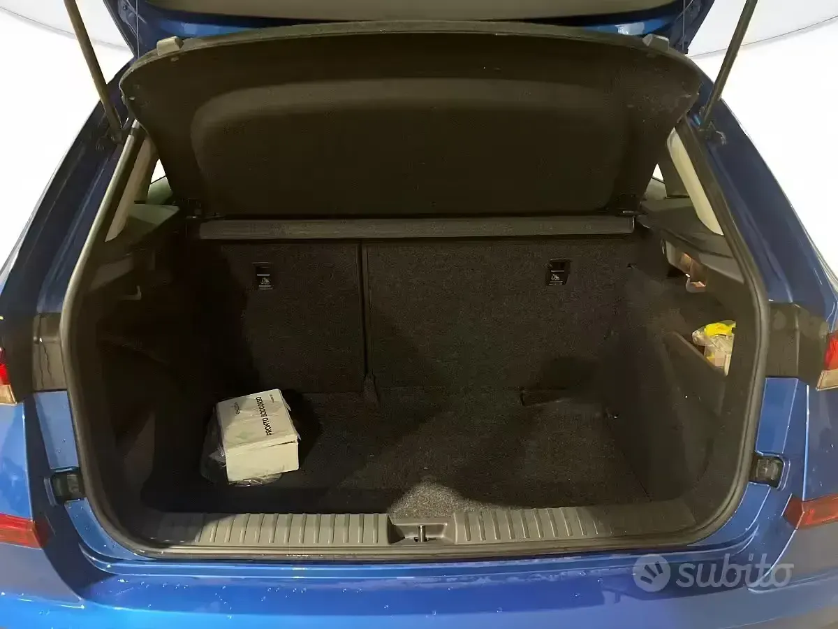 Usata Skoda Kamiq 95 CV (69 kW) 2025 Blu SUV