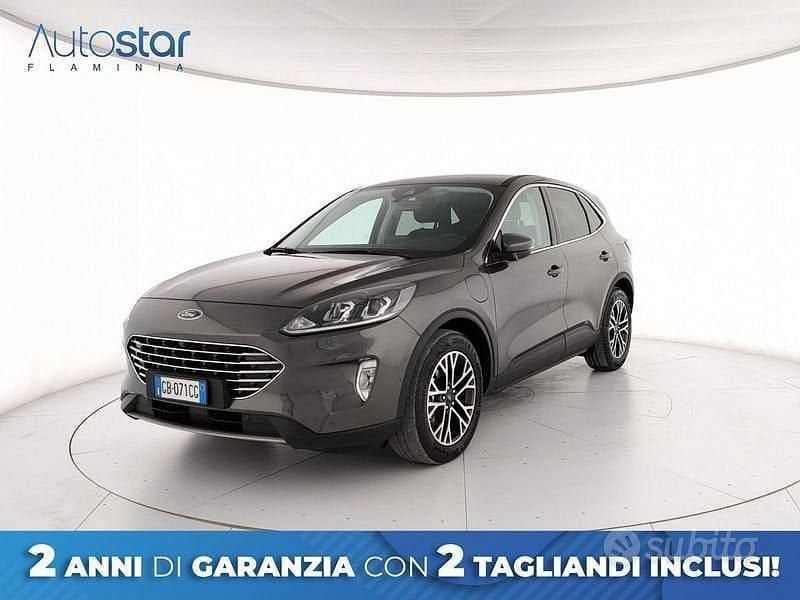 Usata Ford Kuga Titanium 225 CV (165 kW) 2020 Grigio SUV
