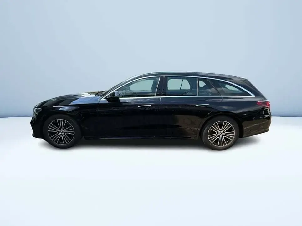 Usata Mercedes 200 Advanced 163 CV (119 kW) 2025 Nero Station wagon