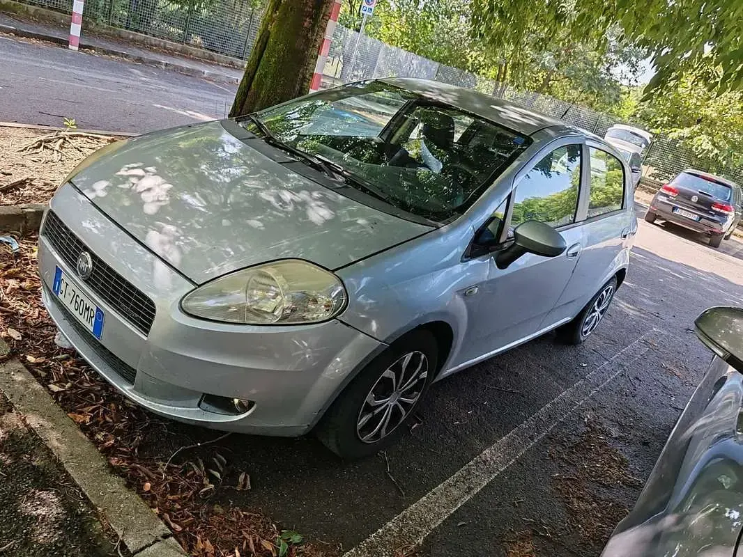 Usata Fiat Grande Punto 90 CV (66 kW) 2006 Utilitaria