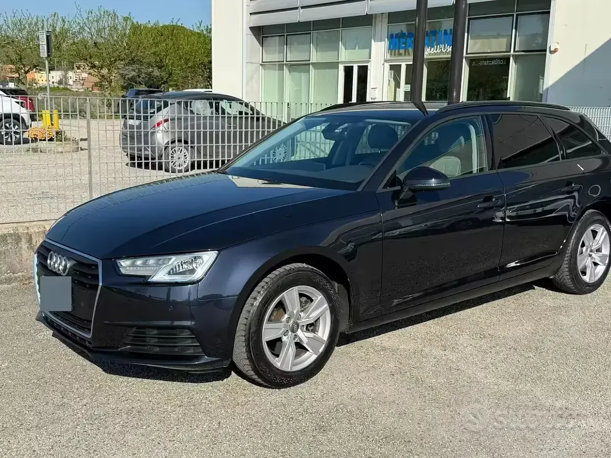 Usata Audi A4 Business 150 CV (110 kW) 2016 Bluazzurro Station wagon