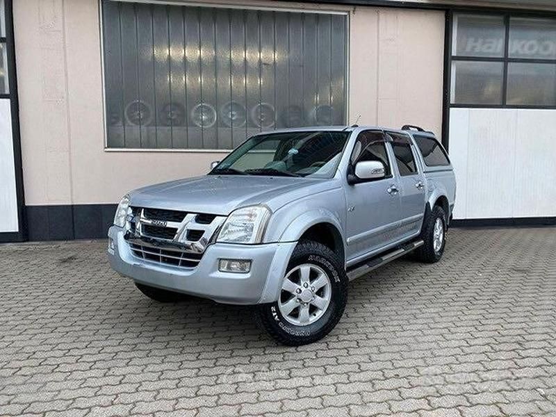 Usata Isuzu D-Max 131 CV (96 kW) 2007 Argento SUV