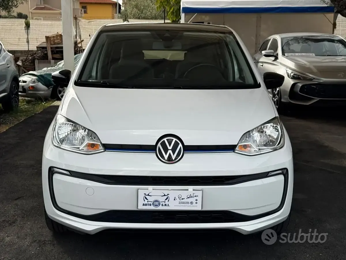 Usata VW e-up! 61 kW (83 CV) 2022 Bianco Utilitaria