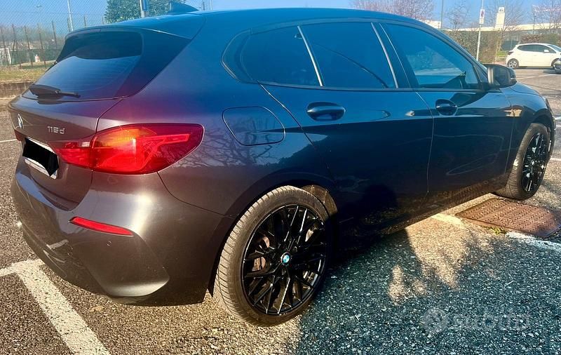 Usata BMW 116 2019 Grigio Utilitaria