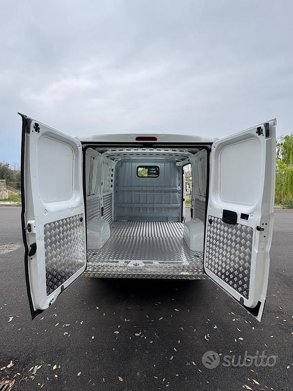 Usata Fiat Ducato 116 CV (85 kW) 2014 Bianco Furgone