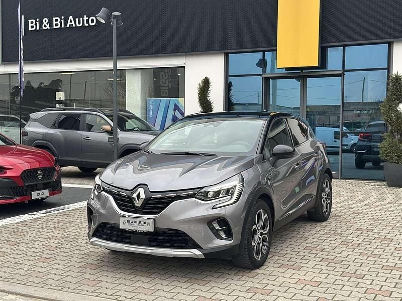 Usata Renault Captur Techno 94 CV (69 kW) 2023 Grigio scisto+nero etoile SUV