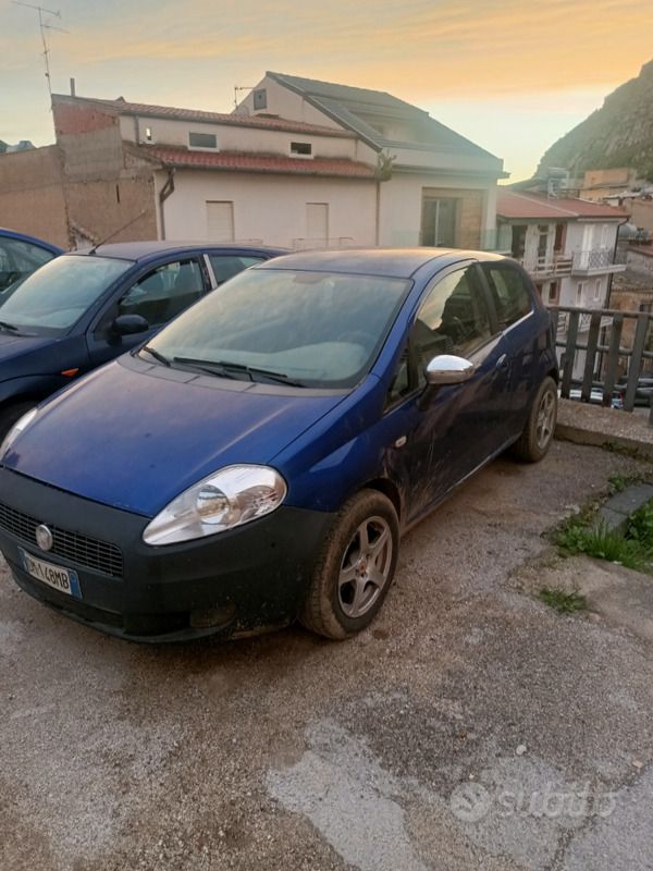 Usata 2008 Fiat Grande Punto Due volumi | 1000 € (Super prezzo) - Immagine 1/3