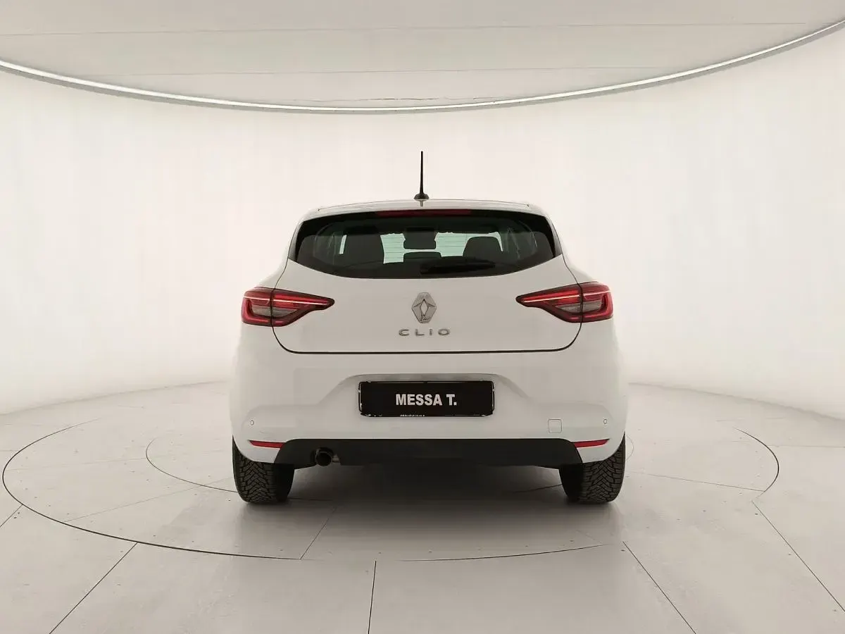 Usata Renault Clio Zen 91 CV (66 kW) 2022 Bianco ghiaccio Utilitaria