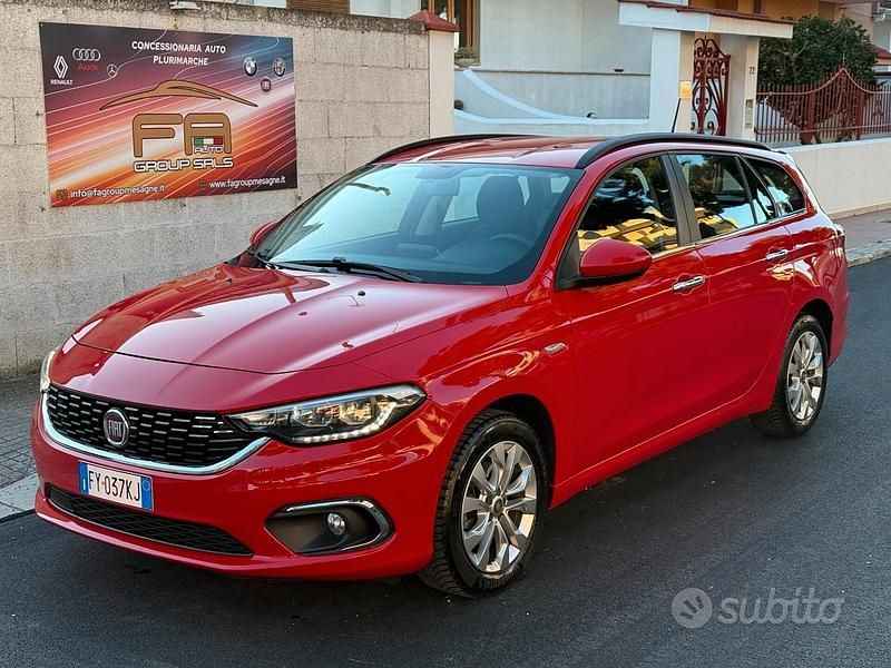 Usata Fiat Tipo Lounge 120 CV (88 kW) 2019 Rosso Station wagon