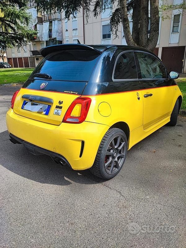 Usata Abarth 500 180 CV (132 kW) 2017 Giallo