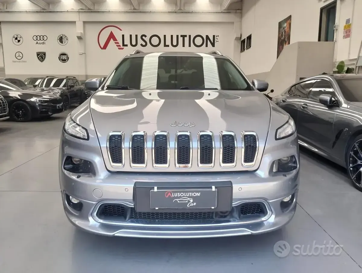 Usata Jeep Cherokee Overland 200 CV (147 kW) 2017 Grigio SUV