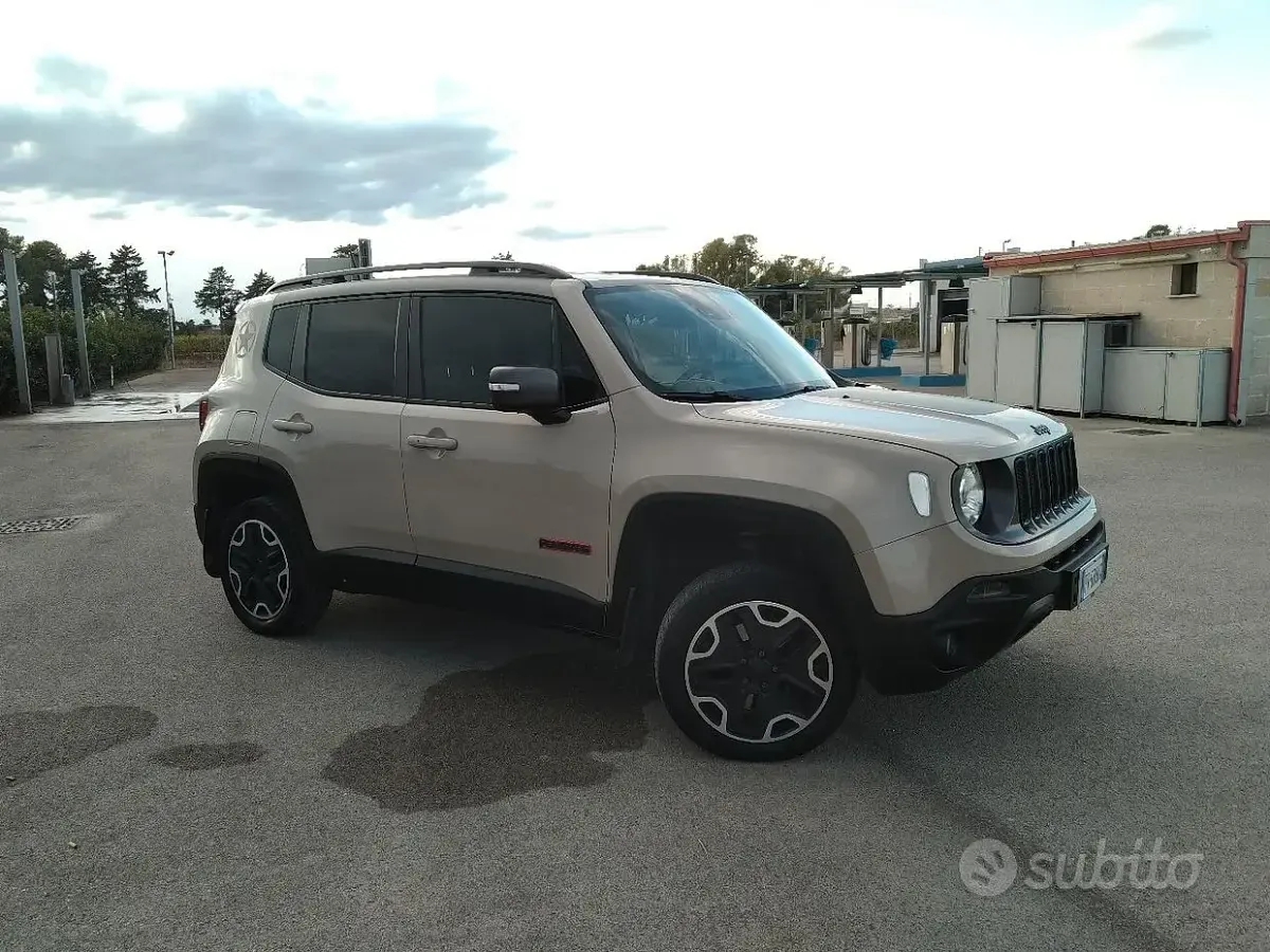 Usata Jeep Renegade Trailhawk 170 CV (125 kW) 2015 SUV