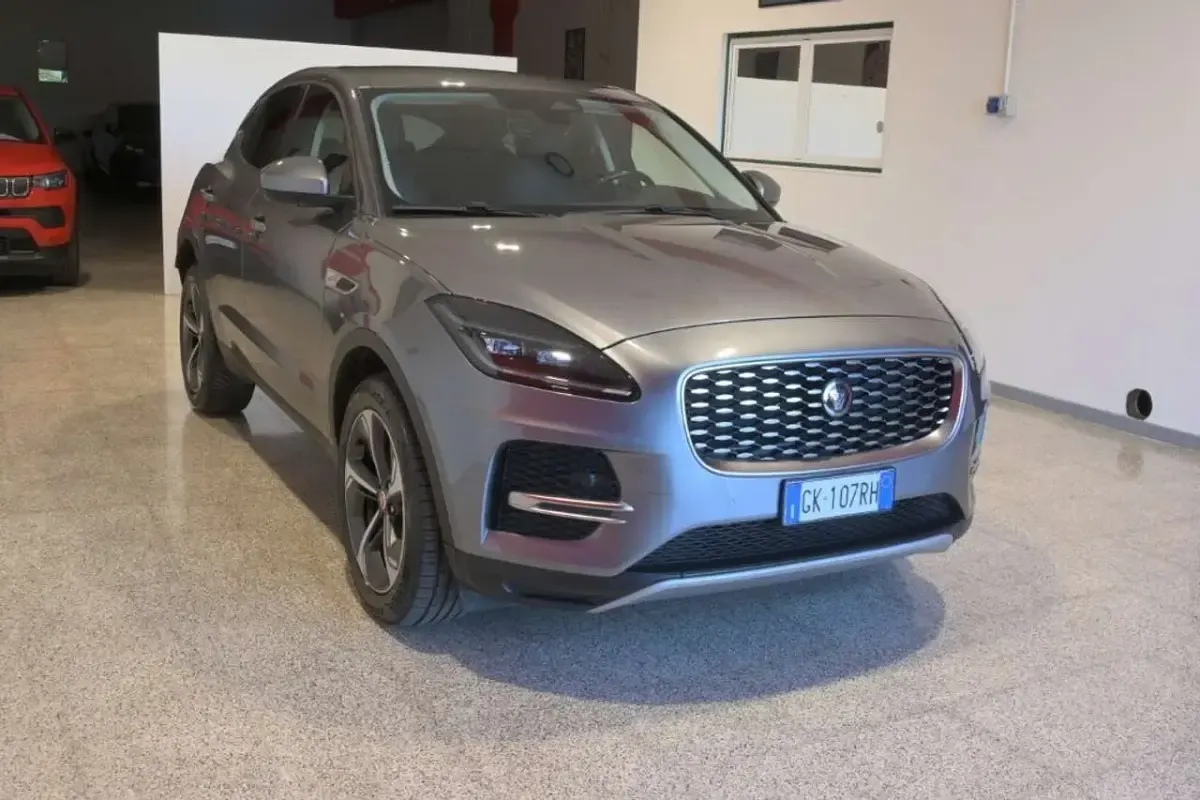 Usata Jaguar E-Pace SE 163 CV (119 kW) 2022 Grigio SUV