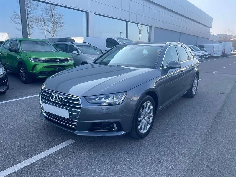 Usata Audi A4 Business 170 CV (125 kW) 2018 Grigio Station wagon
