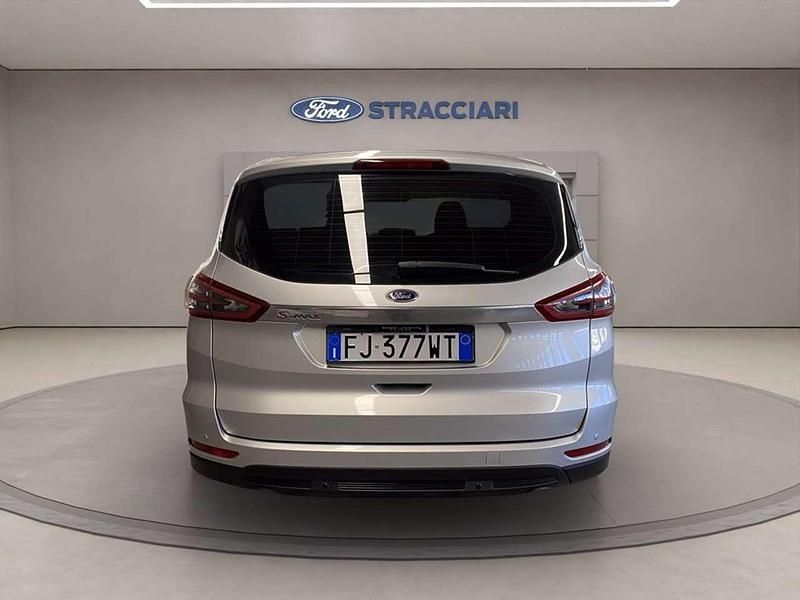 Usata Ford S-MAX S 150 CV (110 kW) 2017 Argento metallizzato Monovolume