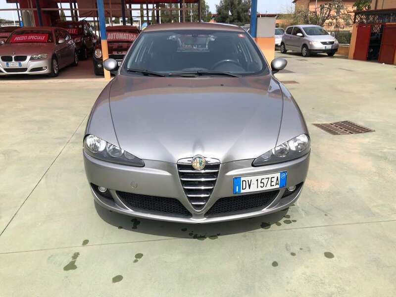 Usato 2009 Alfa Romeo 147 1.6 Benzin 105 CV (2.480 €)