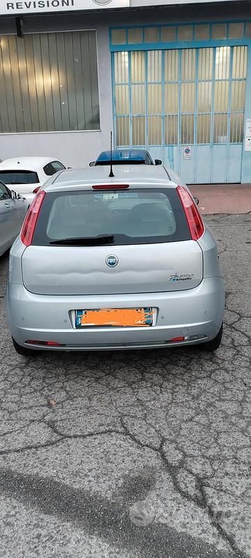 Usata Fiat Punto 65 CV (47 kW) 2007 Utilitaria