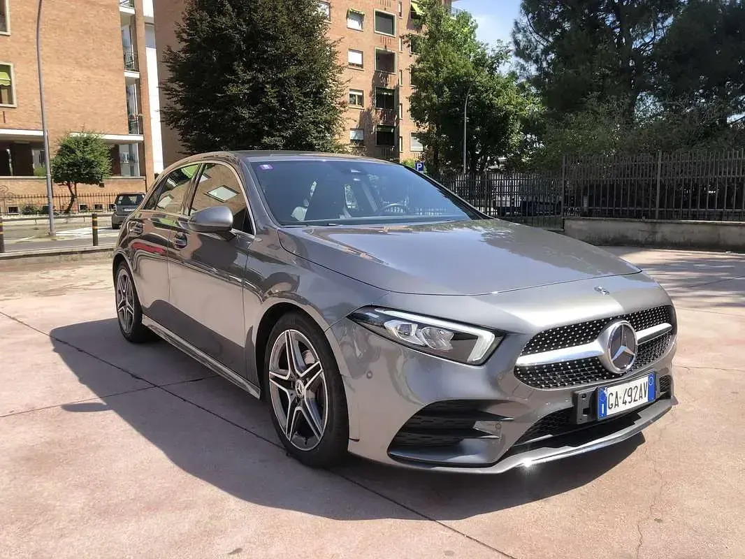 Usata Mercedes A180 Business 136 CV (100 kW) 2019 Berlina