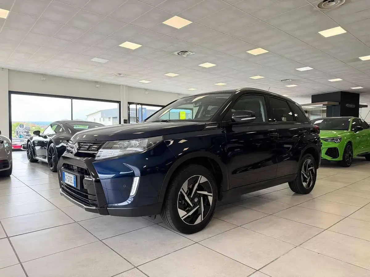 Usata Suzuki Vitara 102 CV (75 kW) 2024 Blu/azzurro SUV
